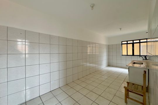 Cozinha de casa para alugar com 2 quartos, 140m² em Parque Continental, Guarulhos