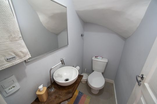 Lavabo de casa de condomínio para alugar com 3 quartos, 105m² em Novo Mundo, Curitiba