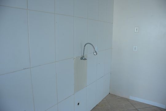 Cozinha de casa para alugar com 2 quartos, 60m² em Vila Imbui, Cachoeirinha