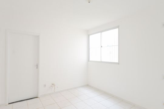 Sala de apartamento à venda com 2 quartos, 47m² em Pimenta, Guarulhos