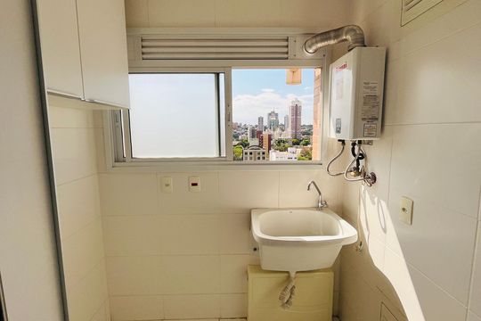 Apartamento para alugar com 1 quarto, 57m² em Cambuí, Campinas