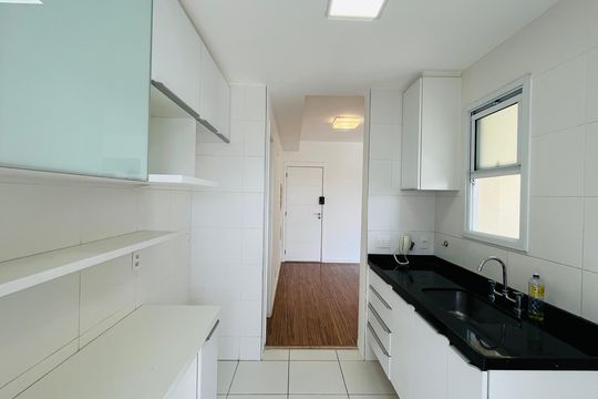 Apartamento para alugar com 1 quarto, 57m² em Cambuí, Campinas