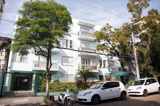 Fachada de apartamento à venda com 2 quartos, 62m² em Menino Deus, Porto Alegre