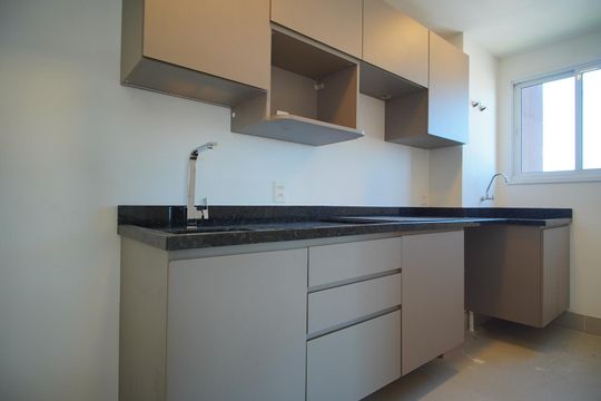 Cozinha de kitnet/studio para alugar com 1 quarto, 27m² em Passo D’areia, Porto Alegre