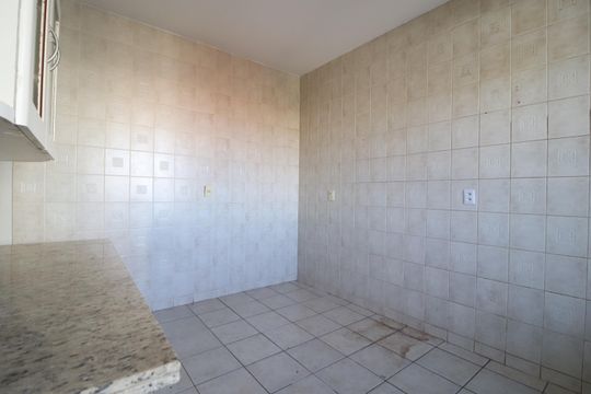 Cozinha de apartamento para alugar com 2 quartos, 73m² em Santa Mônica, Uberlândia