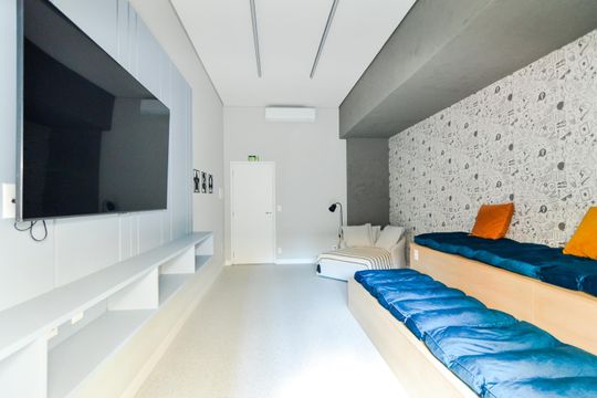 Sala de TV de kitnet/studio à venda com 1 quarto, 30m² em Picanço, Guarulhos