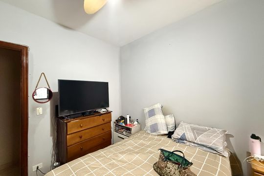 Quarto de casa para alugar com 2 quartos, 100m² em Parque Sao Domingos, São Paulo