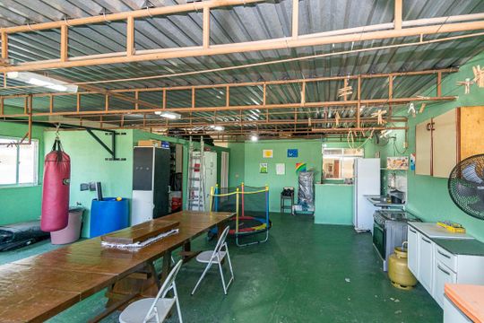 Terraço de casa à venda com 2 quartos, 168m² em Coelho Neto, Rio de Janeiro