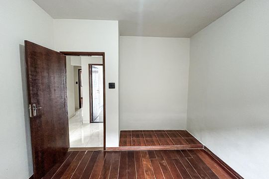 Casa para alugar com 2 quartos, 250m² em Alípio de Melo, Belo Horizonte