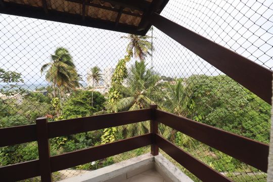 Varanda quarto 2 de casa de condomínio para alugar com 3 quartos, 300m² em Pituaçu, Salvador