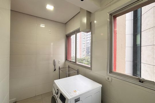 Área de Serviço de apartamento para alugar com 2 quartos, 84m² em Itaim Bibi, São Paulo
