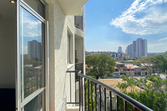 Sala - Varanda de apartamento para alugar com 2 quartos, 57m² em Cidade das Flores, Osasco