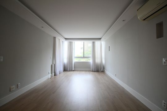 Apartamento para alugar com 3 quartos, 128m² em Morumbi, São Paulo