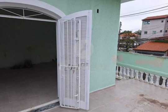 Casa à venda com 2 quartos, 140m² em Parque Sao Vicente, Mauá