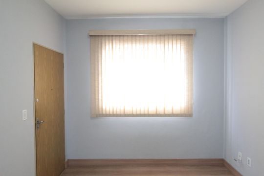 Sala de apartamento à venda com 2 quartos, 48m² em Itapoã, Belo Horizonte