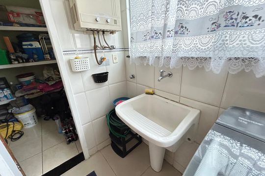 Área de Serviço de apartamento à venda com 4 quartos, 200m² em Vila Valqueire, Rio de Janeiro