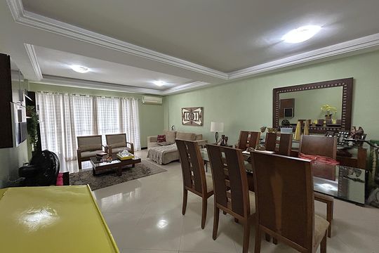 Apartamento à venda com 4 quartos, 200m² em Vila Valqueire, Rio de Janeiro