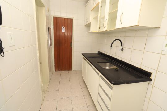 Cozinha de apartamento para alugar com 3 quartos, 100m² em Imbuí, Salvador