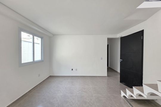 Sala/Cozinha de apartamento à venda com 2 quartos, 74m² em Parque Sao Vicente, Mauá