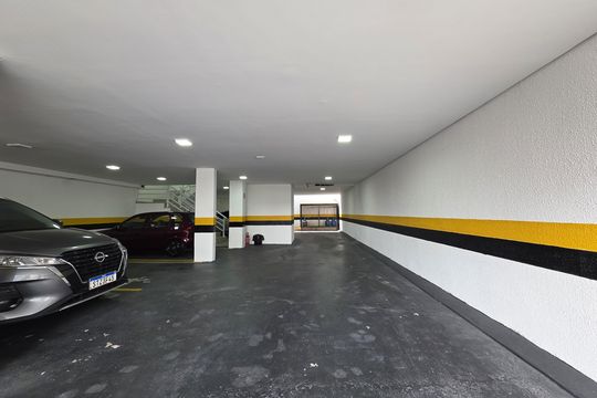 Garagem de apartamento à venda com 2 quartos, 74m² em Parque Sao Vicente, Mauá