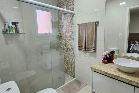 Casa à venda com 3 quartos, 273m² em Parque Sao Vicente, Santo André