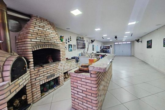 Casa à venda com 3 quartos, 273m² em Parque Sao Vicente, Santo André