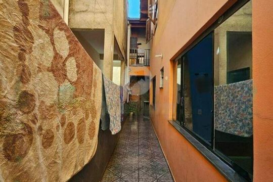 Casa à venda com 3 quartos, 221m² em Parque Sao Vicente, Mauá