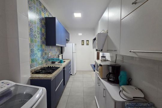 Cozinha de apartamento para alugar com 2 quartos, 84m² em Canto do Forte, Praia Grande