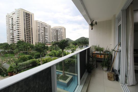 Sala - Varanda de apartamento para alugar com 2 quartos, 77m² em Barra Olímpica, Rio de Janeiro