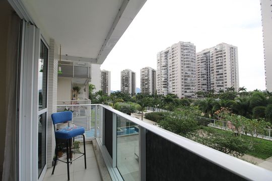 Sala - Varanda de apartamento para alugar com 2 quartos, 77m² em Barra Olímpica, Rio de Janeiro
