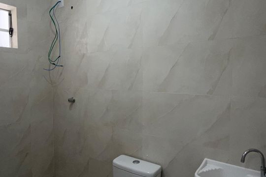Casa para alugar com 1 quarto, 30m² em Jardim Ampermag, Carapicuíba