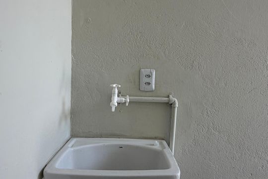 Casa para alugar com 1 quarto, 30m² em Jardim Ampermag, Carapicuíba