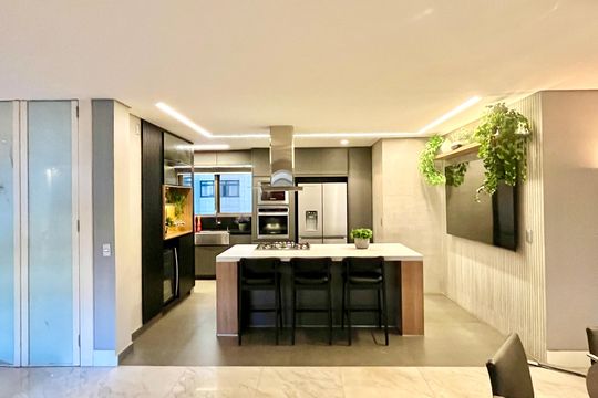 Apartamento à venda com 4 quartos, 232m² em Lourdes, Belo Horizonte
