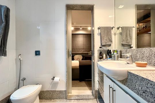 Apartamento à venda com 4 quartos, 232m² em Lourdes, Belo Horizonte