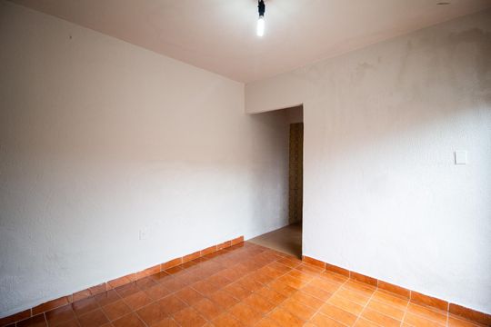 Sala de casa para alugar com 1 quarto, 60m² em Jardim Leocadia, Sorocaba