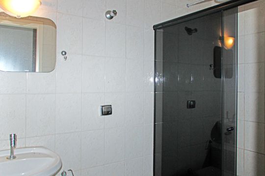 Banheiro 1 de casa para alugar com 3 quartos, 117m² em Jardim Sao Matheus, Vinhedo