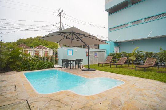 Área comum - Piscina de apartamento à venda com 2 quartos, 56m² em Guarani, Novo Hamburgo