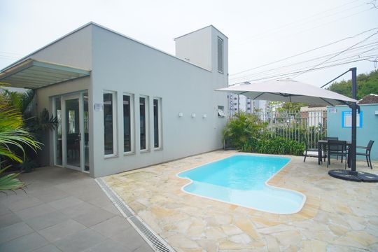 Área externa de apartamento à venda com 2 quartos, 56m² em Guarani, Novo Hamburgo