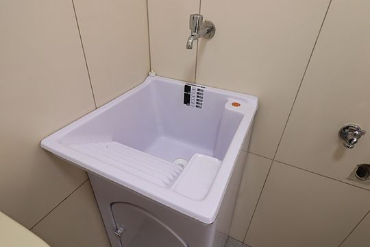 Área de Serviço e Lavabo de apartamento para alugar com 1 quarto, 93m² em Vila Ipiranga, Porto Alegre