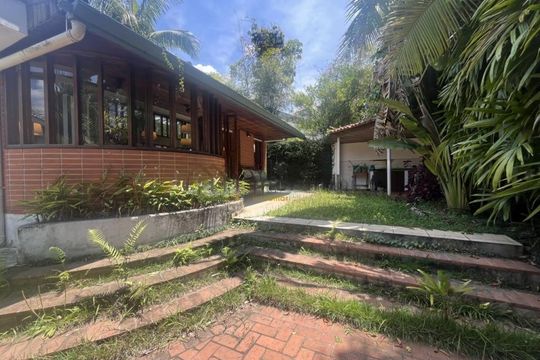 Casa de Condomínio para alugar com 5 quartos, 310m² em Jardim Morumbi, São Paulo