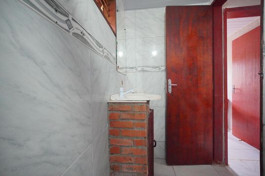 Banheiro  de apartamento para alugar com 2 quartos, 70m² em Canasvieiras, Florianópolis