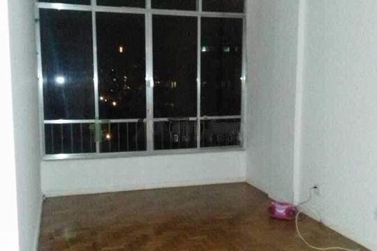 Apartamento à venda com 2 quartos, 68m² em Copacabana, Rio de Janeiro