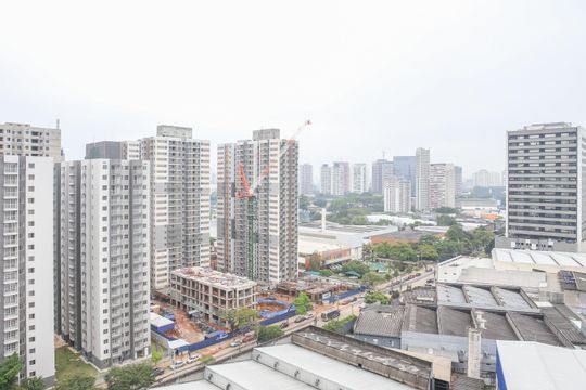 Vista da Sala de apartamento para alugar com 2 quartos, 34m² em Parque Industrial Tomas Edson, São Paulo