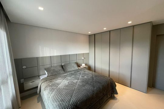 Quarto de apartamento à venda com 1 quarto, 62m² em Melville Empresarial II, Barueri