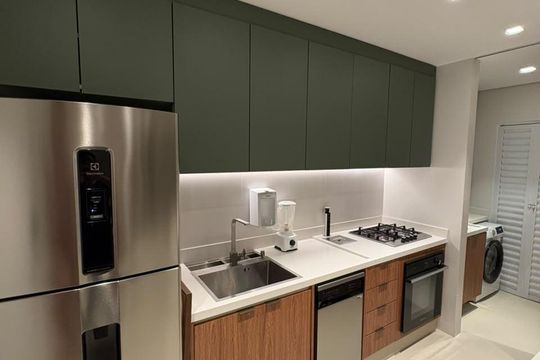 Cozinha de apartamento à venda com 1 quarto, 62m² em Melville Empresarial II, Barueri
