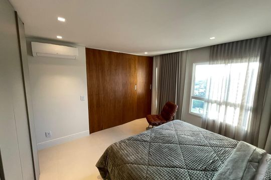Quarto de apartamento à venda com 1 quarto, 62m² em Melville Empresarial II, Barueri