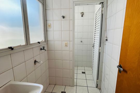Apartamento à venda com 2 quartos, 80m² em Vila Itapura, Campinas