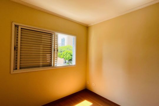 Apartamento à venda com 2 quartos, 80m² em Vila Itapura, Campinas