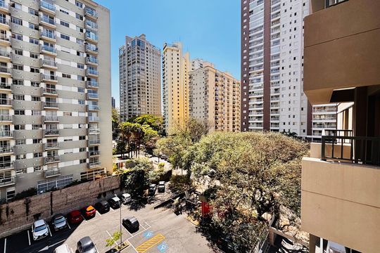 Vista da Sacada de apartamento para alugar com 1 quarto, 50m² em Alphaville Industrial, Barueri