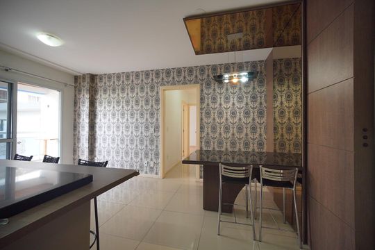 Apartamento para alugar com 2 quartos, 76m² em Barreiros, São José